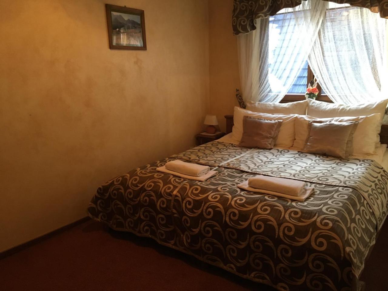 Hotel Dwor Karolowka ซาโกปาเน ภายนอก รูปภาพ